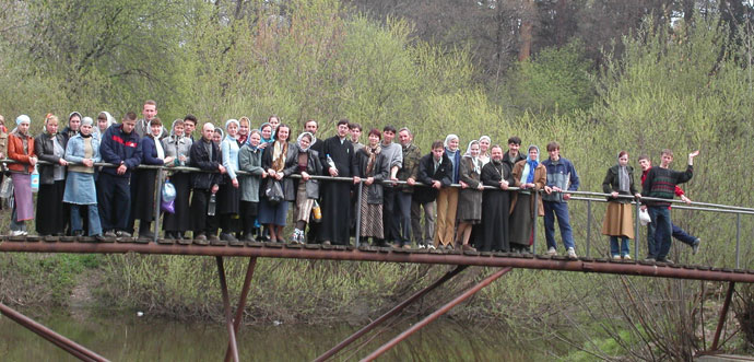 На источнике Св.Серафима Саровского